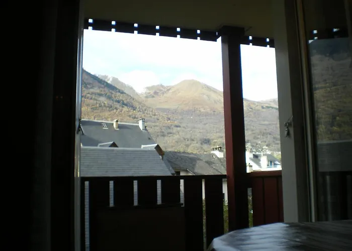 Agreable A 400 M Du Centre De Luz *